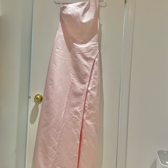 Beautiful Bridesmaid Dress - light pink - Picture 2 of 2